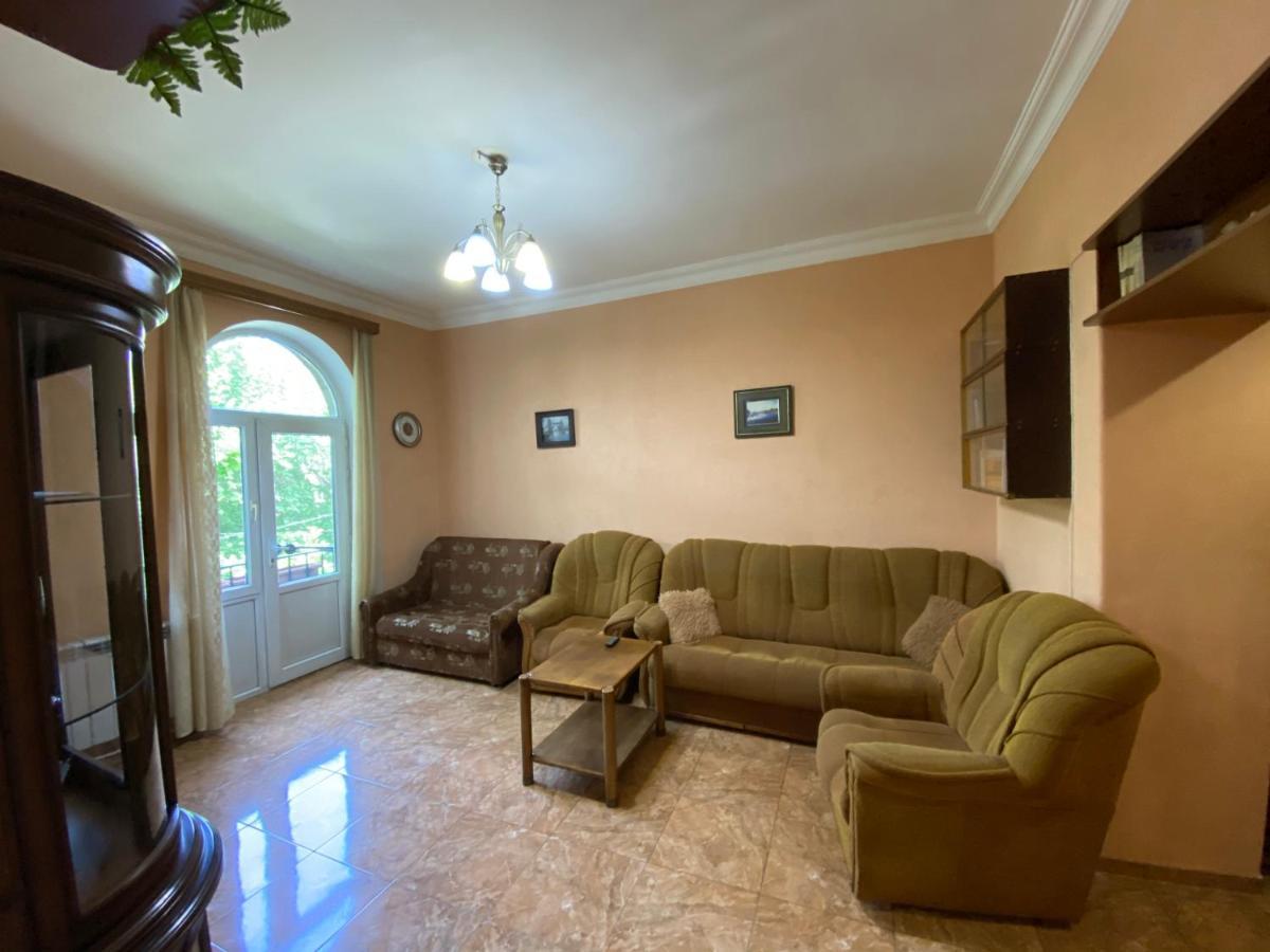 Agora Arcs Apartment Yerevan Exterior photo